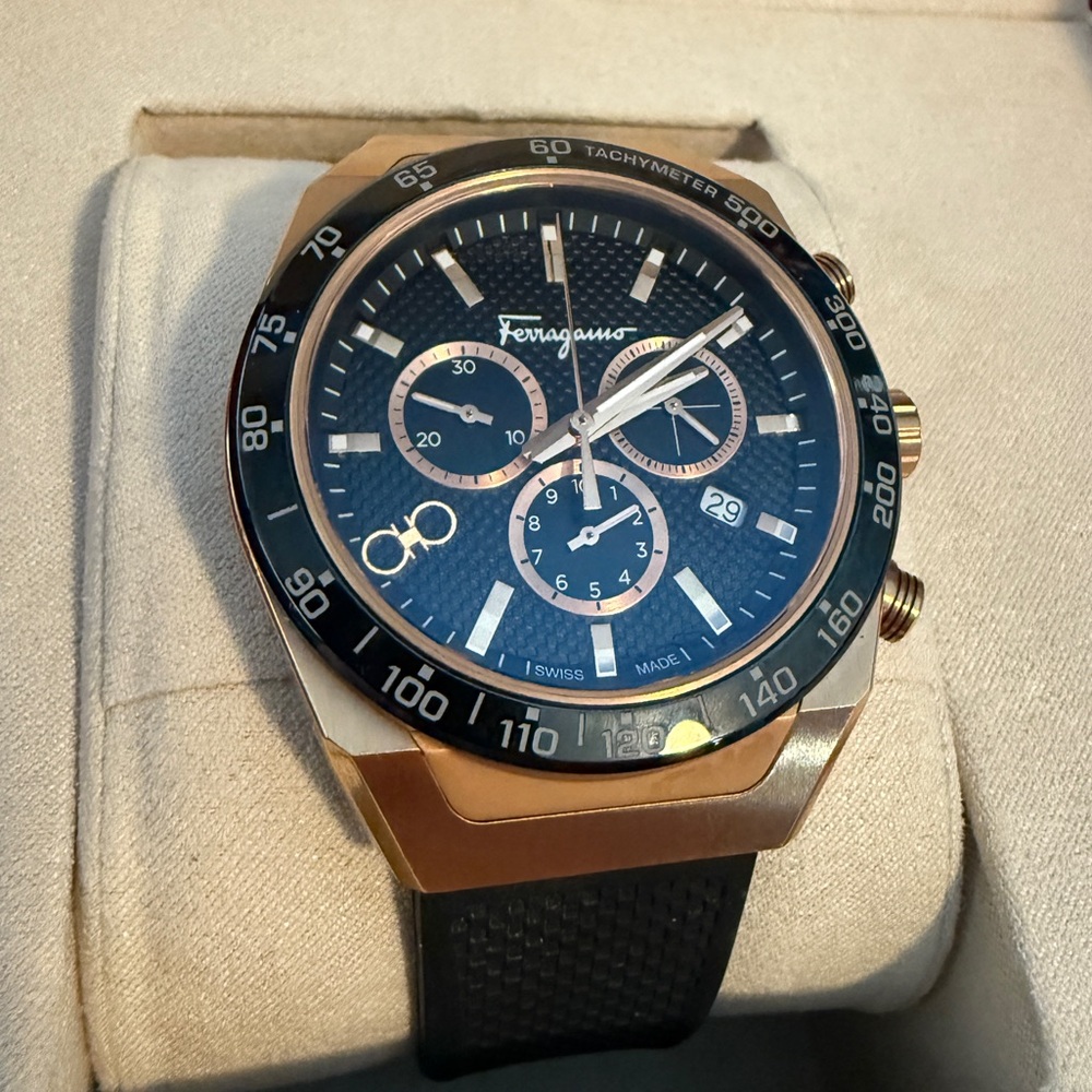 FERRAGAMO SLX Chronograph Watch rose gold NIB SFHR00320 - Picture 2 of 16
